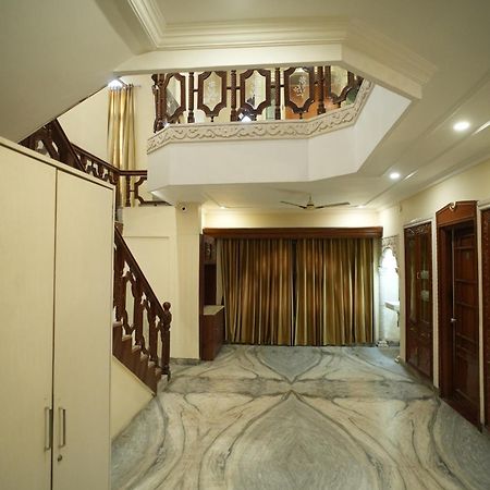 Hotel Kp Suites Metro Хайдарабад Экстерьер фото